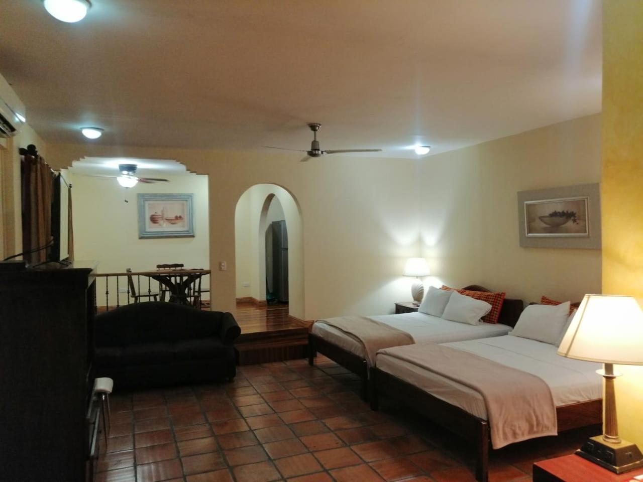 Apartotel Don Francisco San José Esterno foto