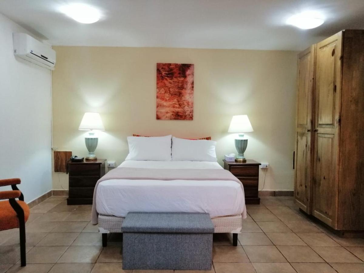 Apartotel Don Francisco San José Esterno foto