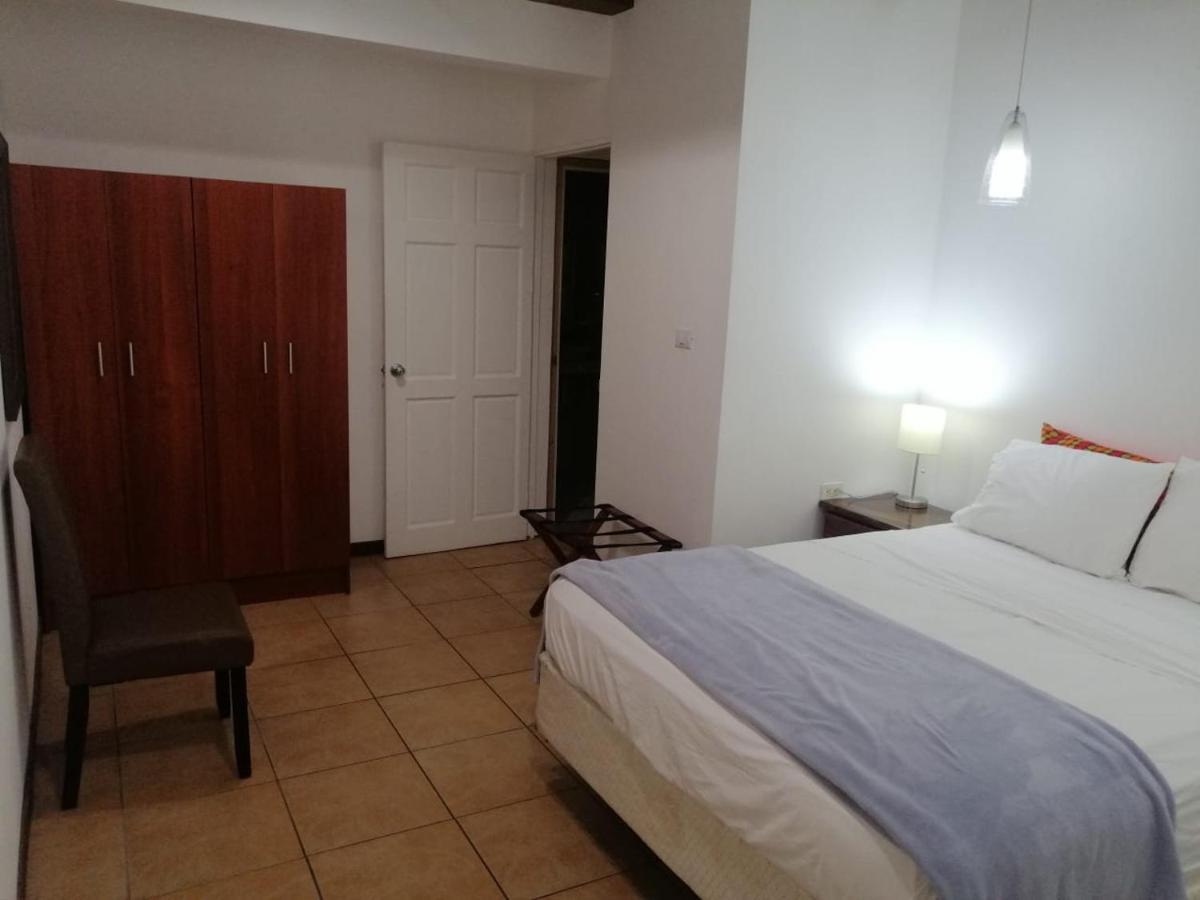 Apartotel Don Francisco San José Esterno foto